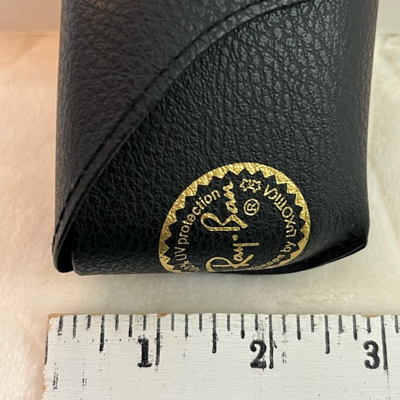 Ray Ban Eye Glass Case and Instruction Care Booklet No Glasses Case & Book Only - Picture 10 of 10